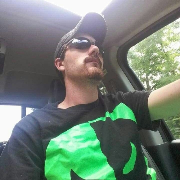 Meet your Posher, Richard - Picture 1 of 1